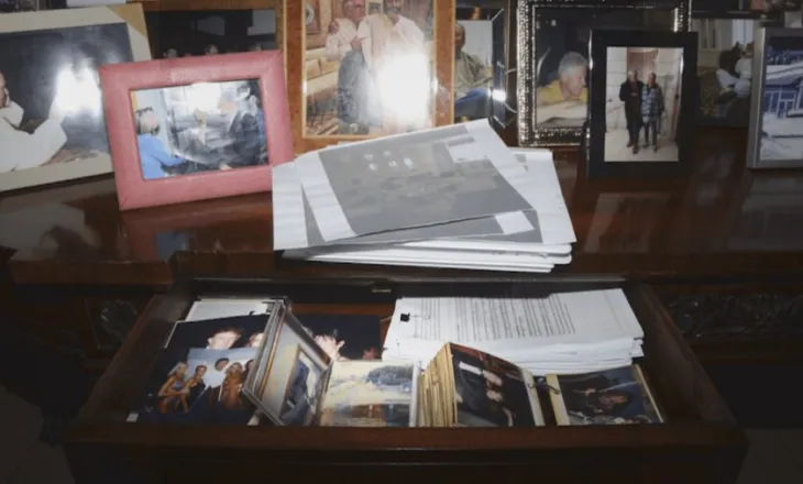 Vendimi pas kritikave nga demokratët, drejtësia e SHBA rikthen publike fotot e “padëshiruara” të Trump