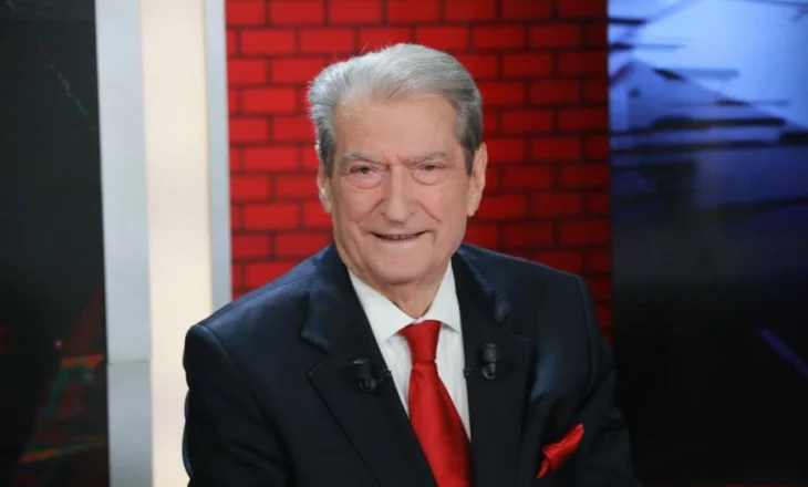 VIDEO/ Berisha tregon si i’u bashkua studentëve: Tek ata kam shkuar mëngjesin e datës 9 dhjetor