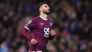 VIDEO/ Broja në rolin e “kamarierit”, dhuron asist në Premier League