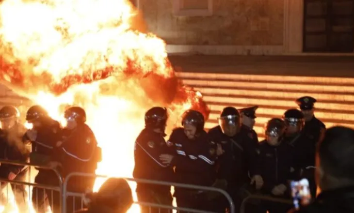 VIDEO/ CNN shkruan për tensionet në vend: Shqipëria në protesta! SPAK kërkon arrestimin e zv/kryeministres