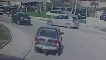 VIDEO / Dalin pamjet e sherrit në Vlorë, një prej autorëve polic bashkiak