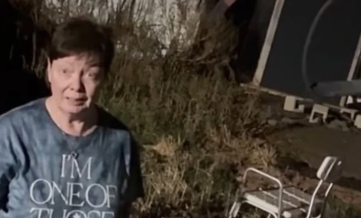 Video/ “Kam frikë”, njerka mbyll në kafazin e qenit vajzën 22-vjeçare më aftësi të kufizuar, fqinja bëhet ‘hero’