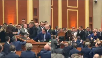 Video/ Korreshi bllokohet në Kuvend, deputeti demokrat “shpërthen” në ofendime ndaj Gardës
