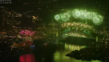 VIDEO-Mbërrin 2026-a në Australi, spektakël fishekzjarresh në Sydney