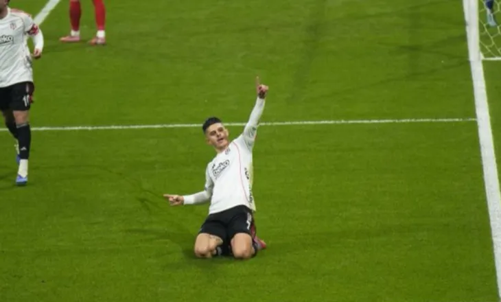 VIDEO/ Milot Rashicën nuk e ndalin dot as dy mbrojtësa, goli i sulmuesit shqiptar nis festën te Beshiktashi