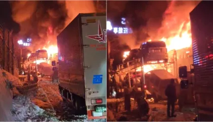 Video/ Pamje të frikshme! Shpërthejnë flakët në autostradën në Japoni pas aksidentit me 50 makina, një person humb jetën