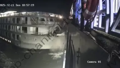 VIDEO/ Përplasja e anijeve turistike në lumin Nil, TCH siguron pamjet e momentit të aksidentit