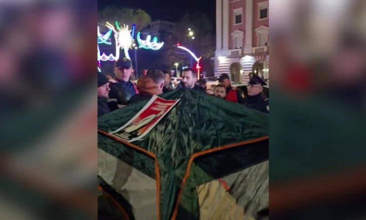 Video/ Përplasje mes policisë dhe Adriatik Lapajt, hiqen tendat e vendosura nga protestuesit përpara Kryeministrisë
