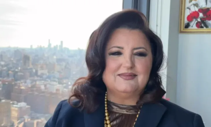 VIDEO/ ”Qytetare Nderi” e Kavajës, Parashqevi Simaku: Guri i rëndë në vend të vet