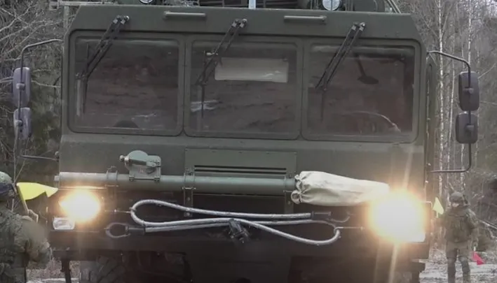 VIDEO-Rusia vendos raketa bërthamore në Bjellorusi. Godasin kudo në Europë!