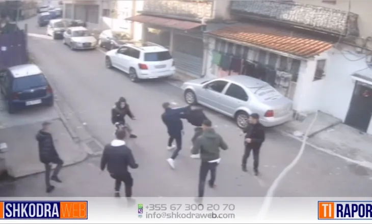 VIDEO – Sherri masiv mes të rinjve në lagjen “Ndoc Mazi” në Shkodër, procedohen penalisht 9 të mitur