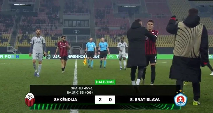 (VIDEO) SHKËNDIJA SPEKTAKOLARE: 2-0 ndaj Slovan Bratislava. Goli i dytë ishte perfeksion i kundërsulmit rrufe. Mbrojtësi i krahut si Roberto Carlos bën 60 metra vrap me top