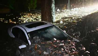 VIDEO/  Stuhi shkatërruese godasin Kaliforninë në Krishtlindje, tre viktima dhe gjendje emergjence në disa zona