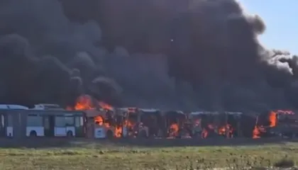 VIDEO- Zjarri në Durrës, reagon policia: U dogjën disa autobusë të vjetër