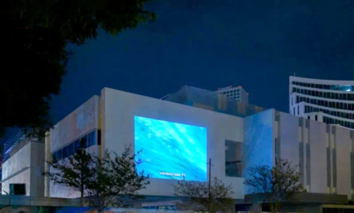 Videombikëqyrje GKA, që zbulon një dimension të ri të trashëgimisë pamore shqiptare projektohet në fasadën e…