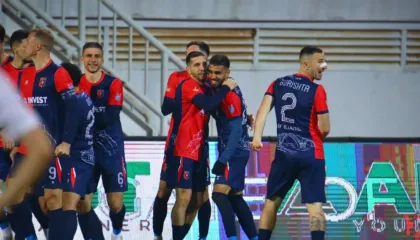 Vllaznia prish “agjërimin” dhe rigjen fitoren, Flamurtari shënon dy gola në “Loro Boriçi”, por me del me kokën ulur