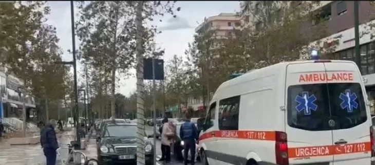 Vlorë/ 50-vjeçarja humb jetën në bulevard, dyshohet se u rrëzua nga era e fortë