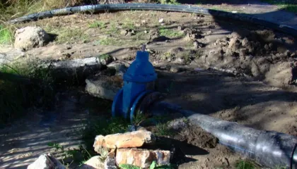 Vlorës nuk i ndahet ‘syri i keq’, gjysma e qytetit e pret Vitin e Ri pa ujë