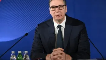 Vuçiç paralajmëron fundin e mandatit, akuzon opozitën për “Maidan”