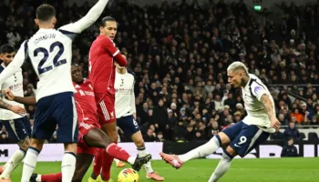 Wirtz jep asistin e parë, Isak i pafat, por një super Ekitike. Liverpool me fitore të madhe ndaj Tottenham (video)