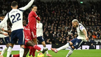 Wirtz jep asistin e parë, Isak i pafat, por një super Ekitike. Liverpool me fitore të madhe ndaj Tottenham (video)