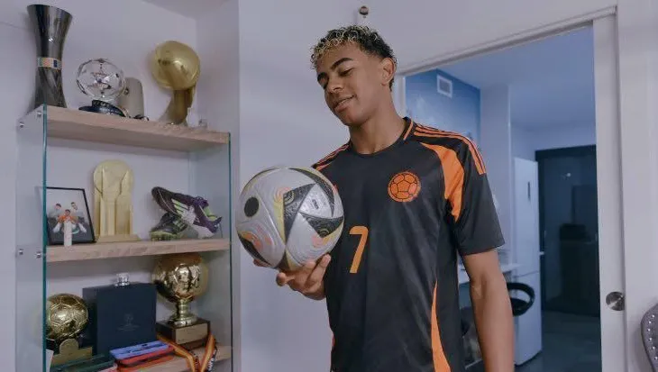 Yamal hap dyert e shtëpisë së tij, zbulon gjënë më të çmuar dhe zakonin e pazakontë