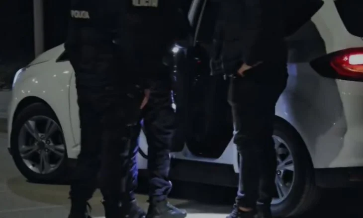 “Zbarkon” në Vlorë FNSH-ja, kontrolle të befasishme në banesa dhe akse rrugore