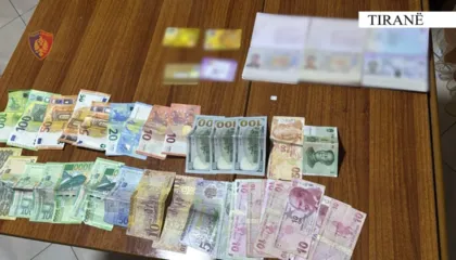 Zbulohet “foleja” e prostitucionit në Tiranë, 3 të arrestuara, u sekuestrohen paratë