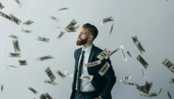 Zbuloni 3 shenjat e horoskopit më të favorizuara financiarisht gjatë kësaj jave