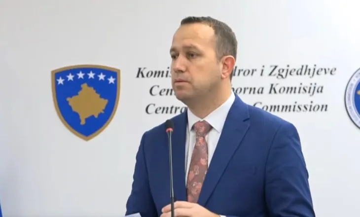 Zgjedhjet e parakohshme, KQZ e Kosovës mban konferencën e parë: Të gjitha qendrat e votimit u hapën në kohë