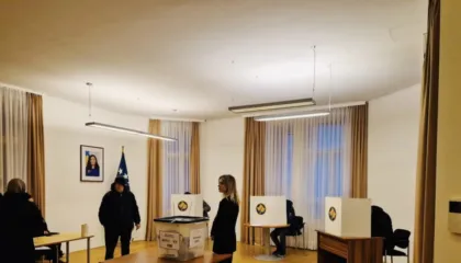 Zgjedhjet e parakohshme parlamentare në Kosovë, diaspora voton sot në përfaqësitë diplomatike