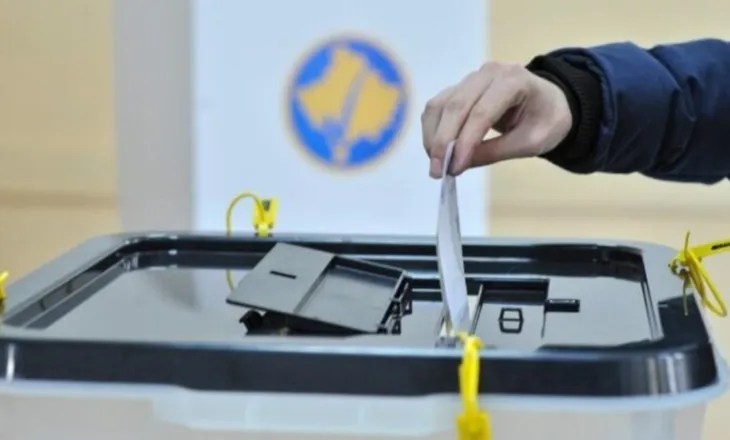 Zgjedhjet në Kosovë, ja sa është pjesëmarrja në votime deri në orën 15:00