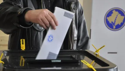 Zgjedhjet në Kosovë/ Pjesëmarrja në votime mbi 25 % deri në orën 17:00
