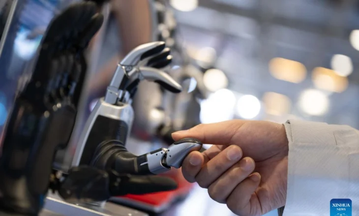 Zhvillohet në Makao ekspozita mbi makinat dhe elektronikën e inteligjencës artificiale