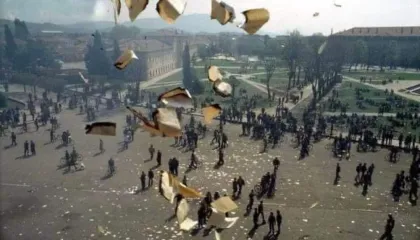 14 janar 1990, demonstrata e parë antikomuniste në Shqipëri