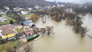 2 mijë banesa dhe 12 mijë ha tokë të përmbytura/ BE aktivizon Mekanizmin e Emergjencës në Shqipëri
