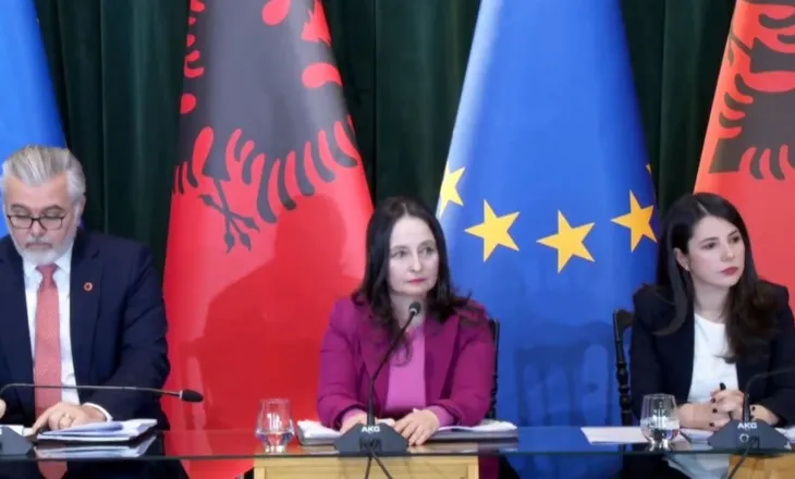 “2026 gur kilometrik”, 3 ministra të qeverisë prezantojnë paketën me 12 nisma ligjore për integrimin në BE