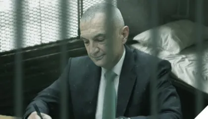 “24 Janari të jetë shkëndijë jetike”/ Meta, reagim nga qelia: Zemërimin ta shpërthejnë në protesta, shqiptarët i…