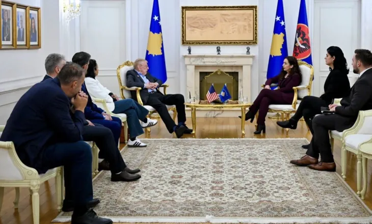 27 vite nga masakra e Reçakut, Osmani takohet me Walker: Njeriu që ishte pranë nesh në orët më të errëta…