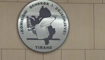 3.6 mln euro për 17 parti politike, KQZ shpërndan fondin vjetor, PS dhe PD marrin pjesën më të madhe