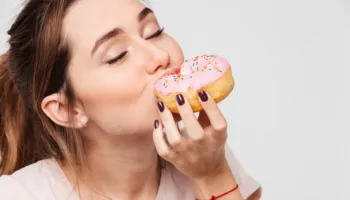 3 rastet kur duhet t’i thoni JO sheqerit në mënyrë kategorike