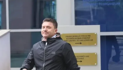 33 mln dëm shtetit! SPAK mbyll hetimet për ish-kryebashkiaku i Kavajës, Elvis Roshi