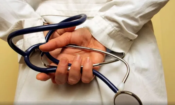 38-vjeçarja ra në koma për dy vite pas lindjes, disa punonjës të spitalit nën hetim në Itali, dyshohet se…