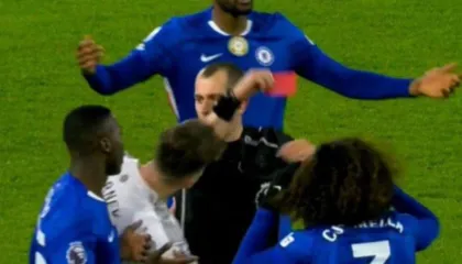 45′ e para: City mjaftohet me një penallti, Cucurella skuqet në derbi. Brentford vazhdon ngjitjen (video)