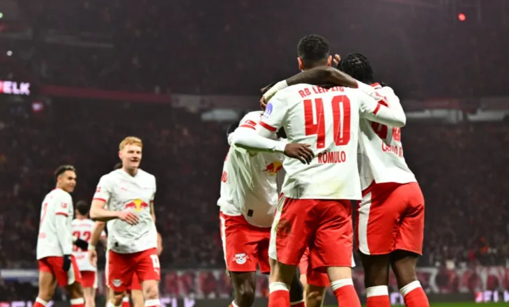 45′ e para: Leipzig befason Bayernin, Arsenal “paqe” ndaj Nottingham (video)