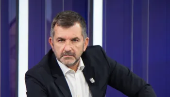 “50 mijë euro nuk mbulojnë luksin”, Bushati tall shitjet e veprave të Ramës: As arti, as “Kurbani” nuk justifikojnë..