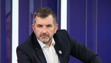 “50 mijë euro nuk mbulojnë luksin”, Bushati tall shitjet e veprave të Ramës: As arti, as “Kurbani” nuk justifikojnë..