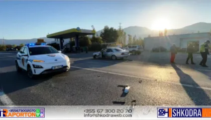 63- vjeçari përplas me makinë në Shkodër- Koplik vajzën e re me biçikletë, 19- vjeçarja përfundon në spital…