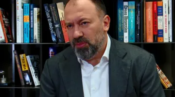 A do ndërhyhet në ndarjen territoriale?/ Paskuqani, Mazniku: Të pyeten qytetarët. Duhen reforma të qenësishme