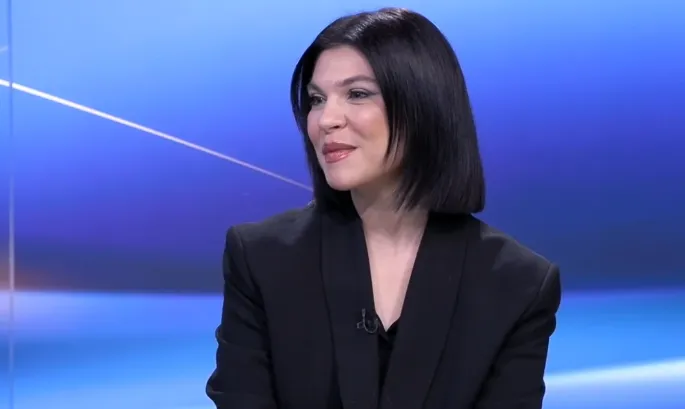 A ka ndjenja mes Selin dhe Mirit? Lore tregon se kush është banorja më fake